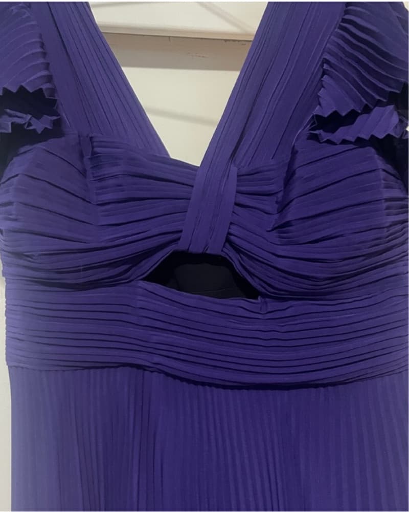 A.L.C.Stunning Purple Pleated Midi Dress - Image 4
