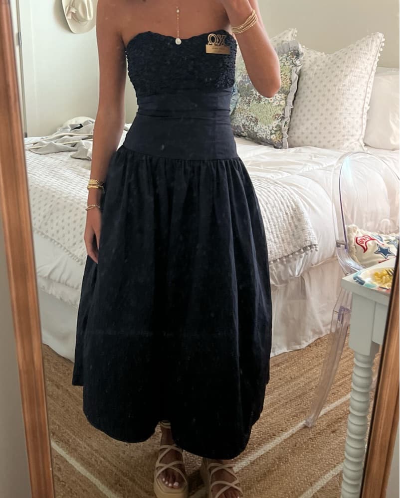 Moon River Sleeveless Shirred Midi Dress - Image 3