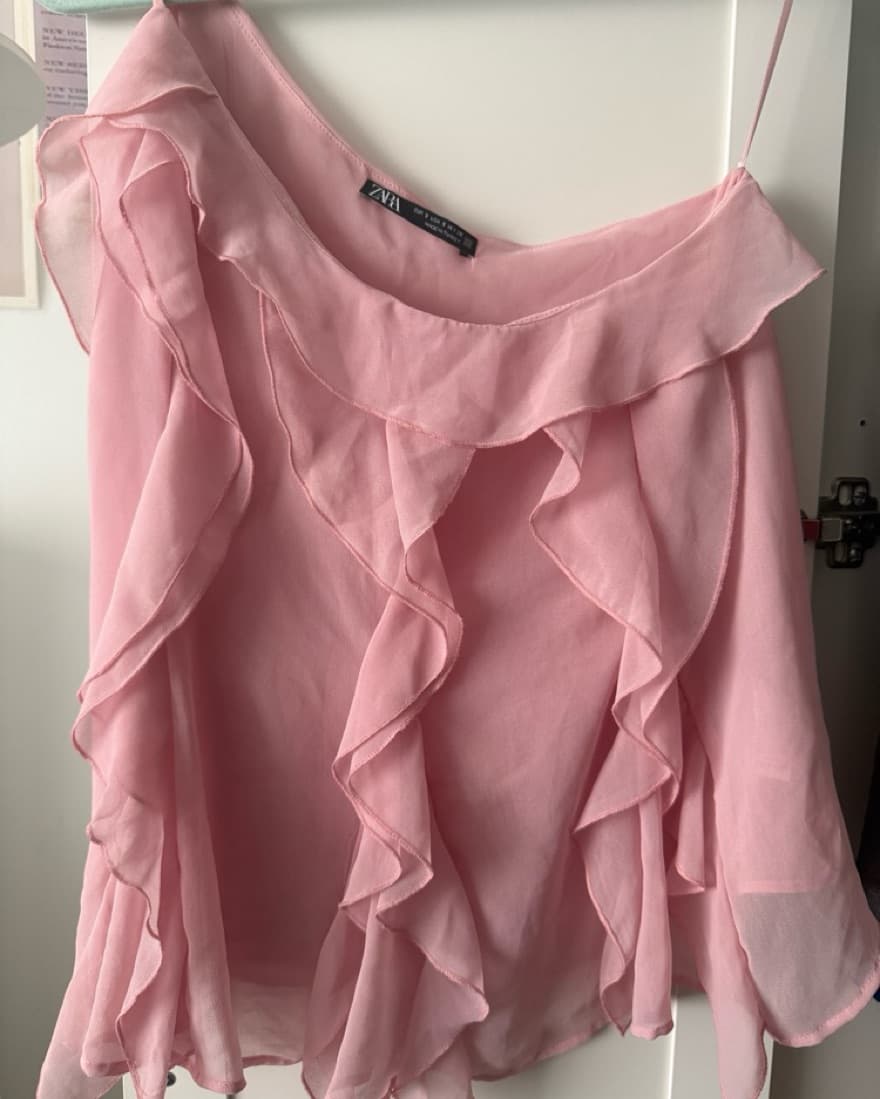 Flowing Ruffle Top - Image 2