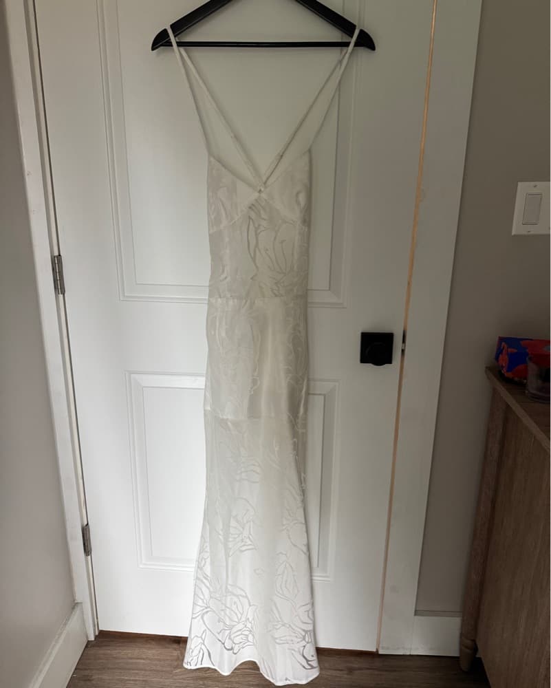 Runaway The Label Sivan Maxi Dress - Image 2