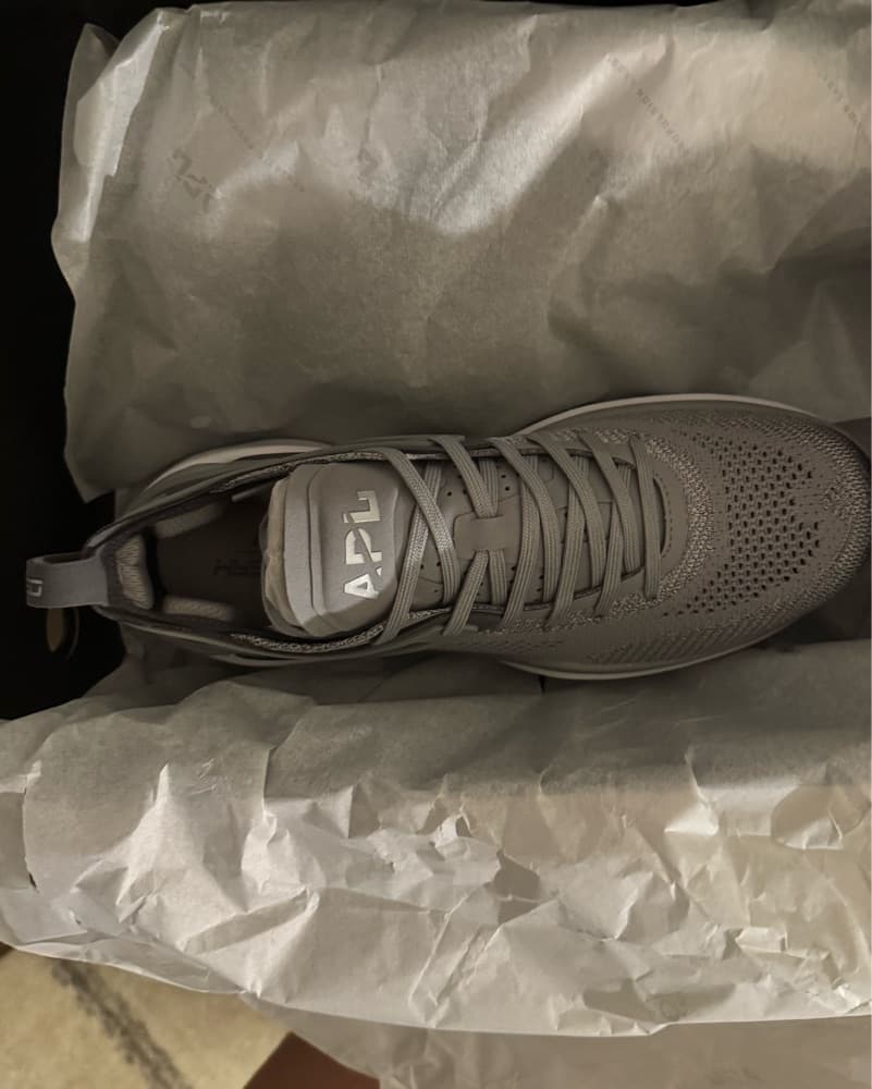 APL HySpeed Sneaker Womens Size 9 - Image 4
