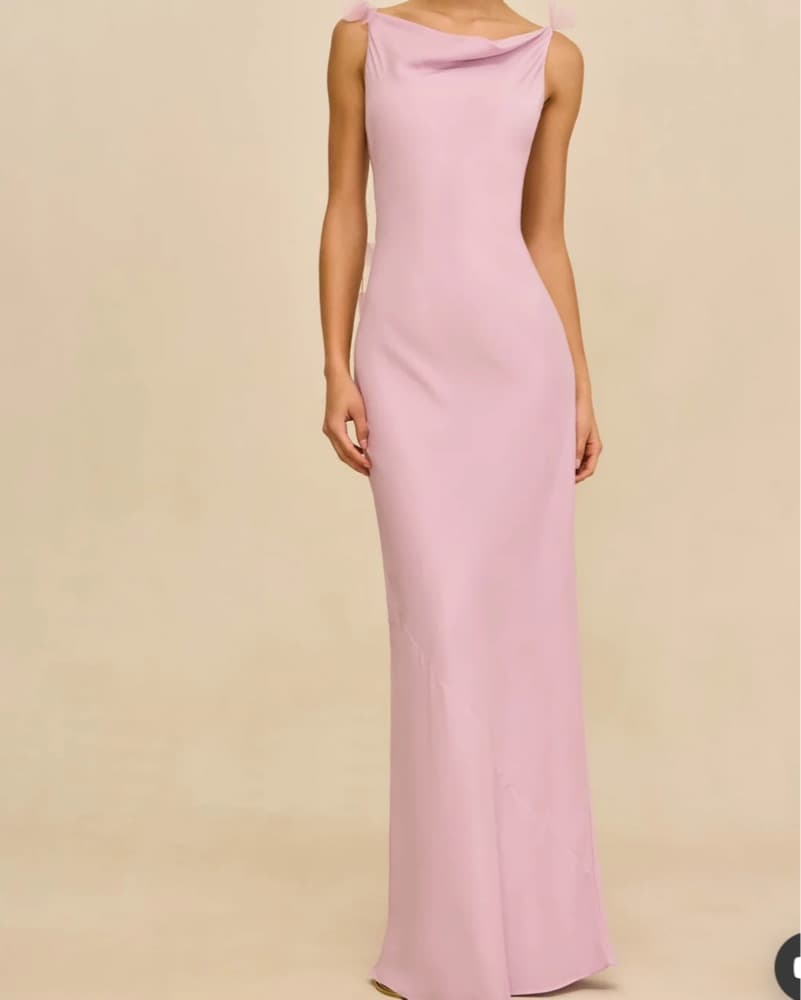 Elegant Floral Petal Maxi Dress - Image 2