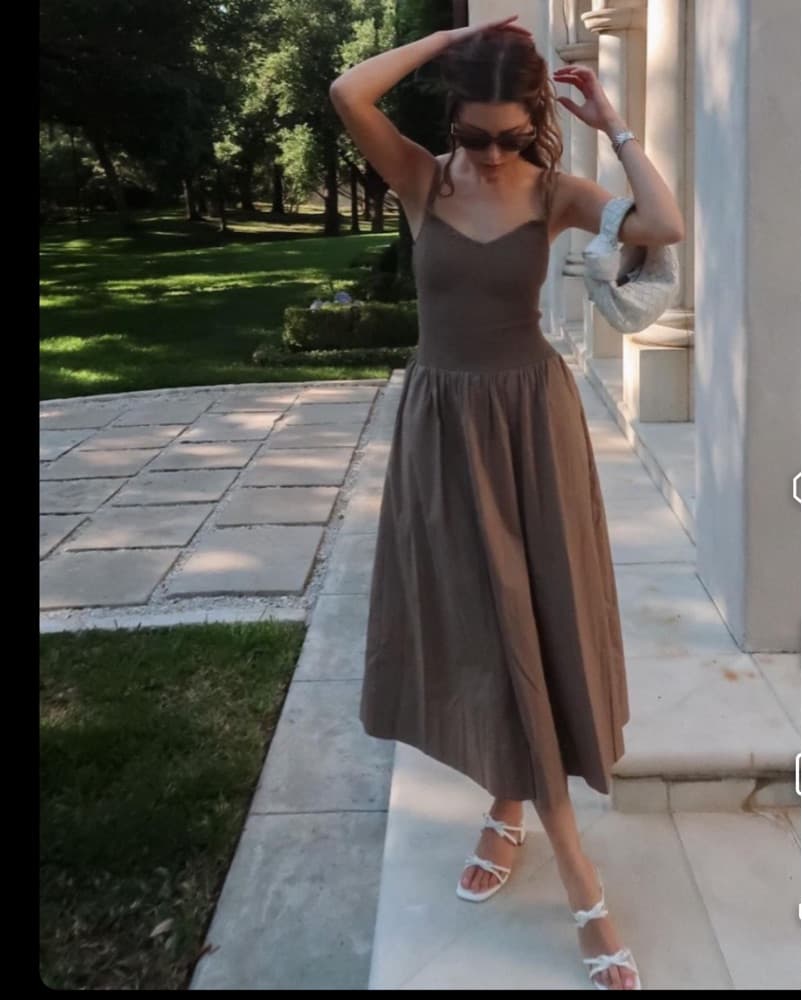 Reformation Sariah midi dress - Image 2