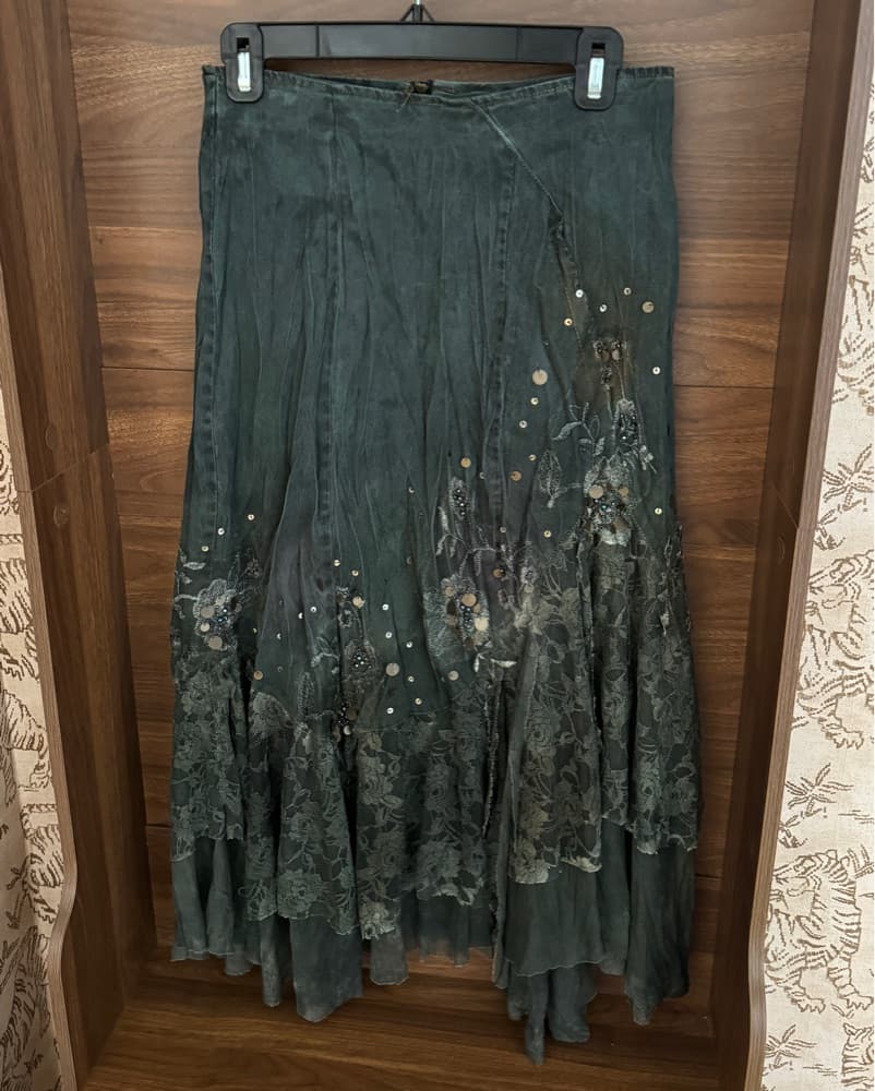 Y2k Sequin MIDI Skirt - Image 2