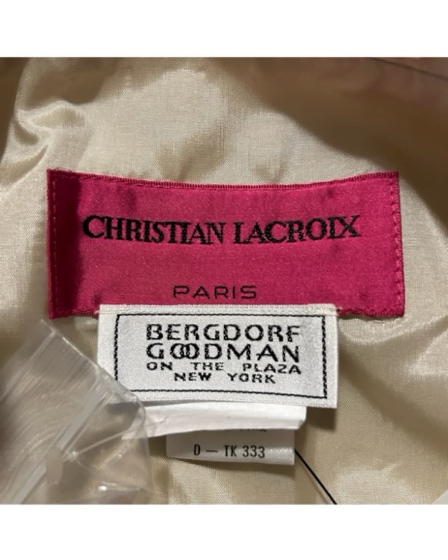 Elegant Beige Christian Lacroix Suit - Image 3