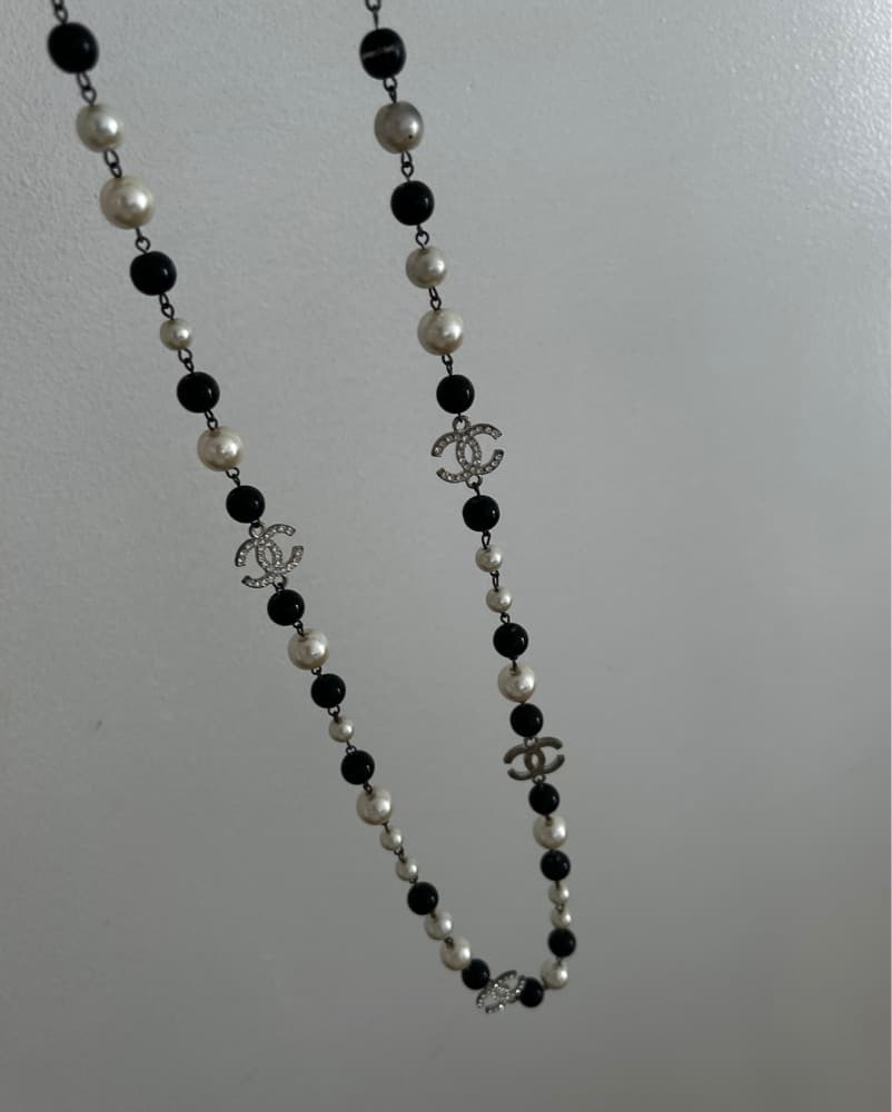  CHANEL PEARL NECKLACE - Image 5