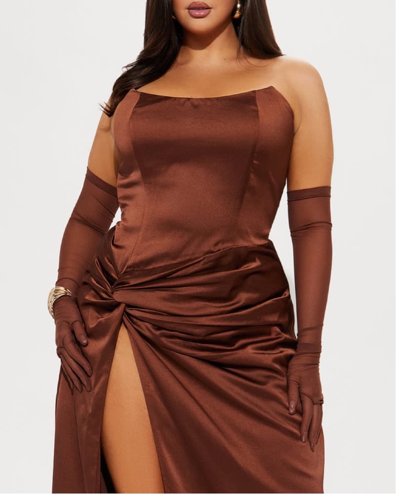 Striking Satin Dress with Glamorous Silhouette - Image 2