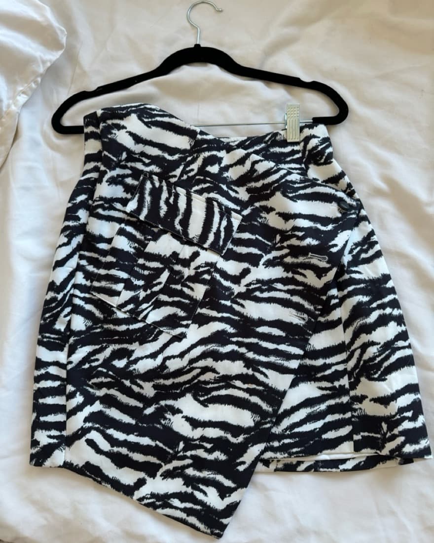 Sexy Skirt - Image 1