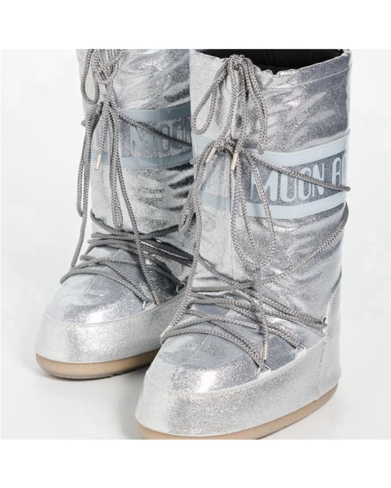 Silver Glitter Moon Boot Size 8-9.5 - Image 1