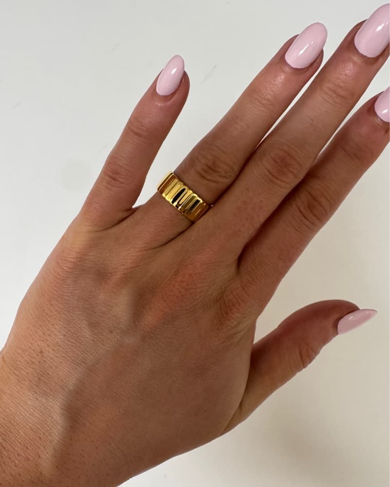NEW IN BOX Aurate Infinity Ring - Image 2