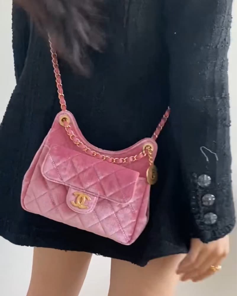 Chanel Pink Velvet Quilted Shoulder Bag - Image 6