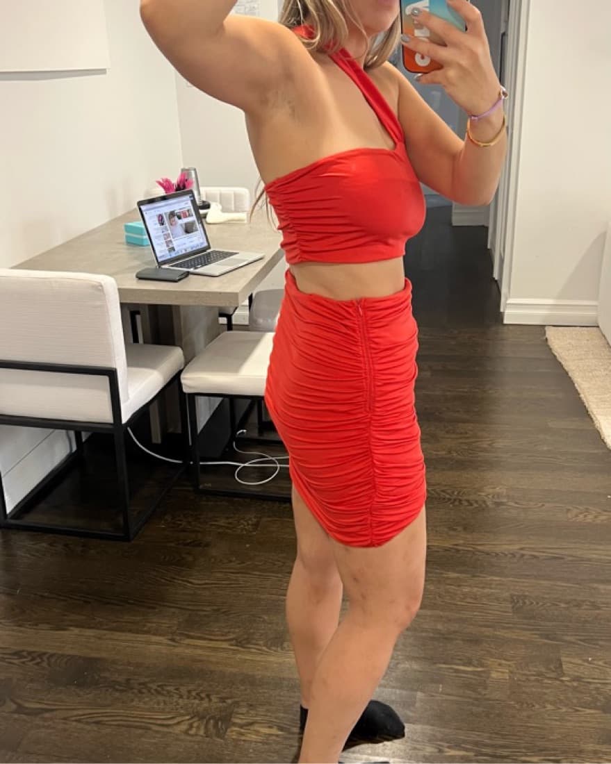 red superdown asymmetrical skirt set - Image 3