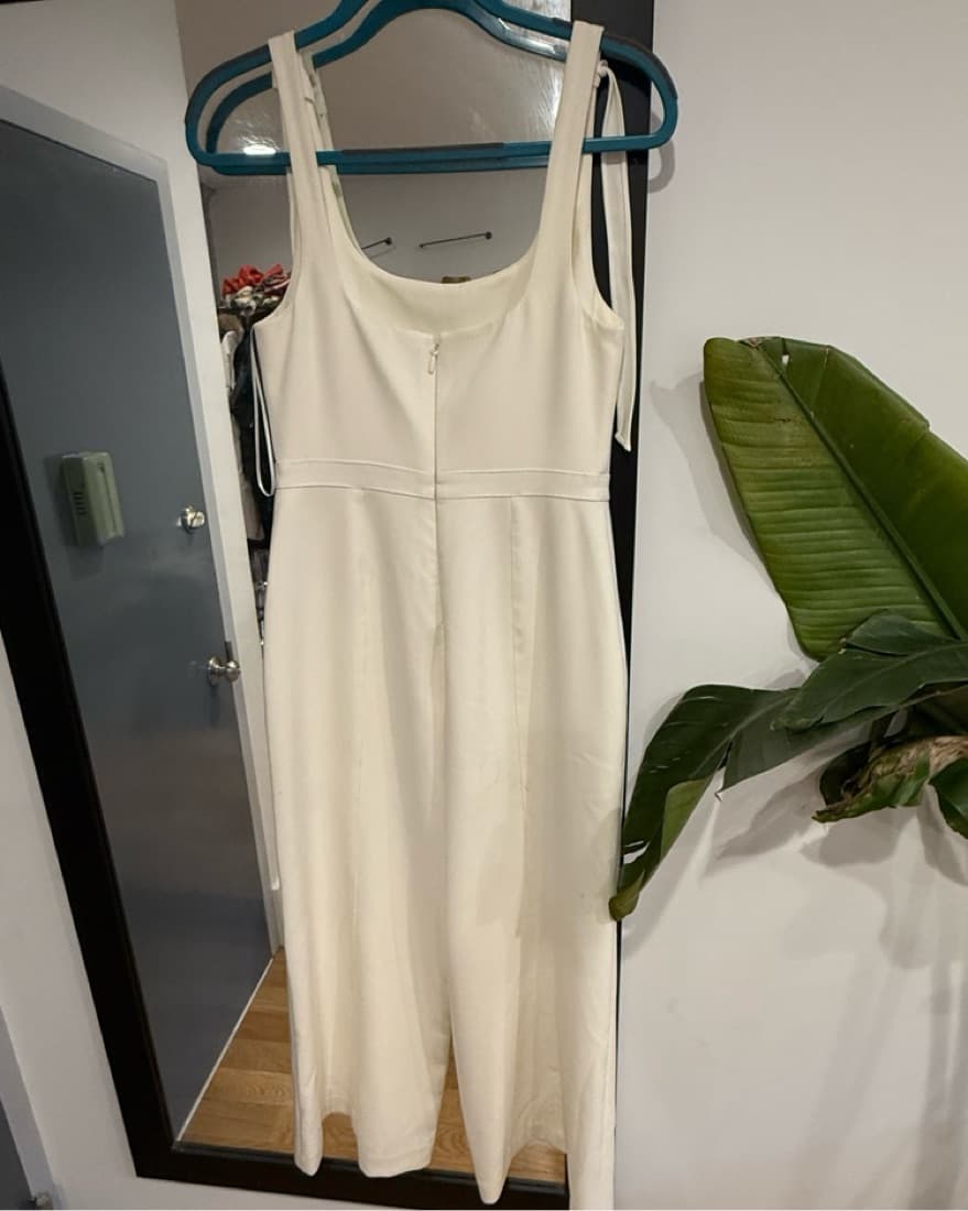Elegant White Jumpsuit - Image 4