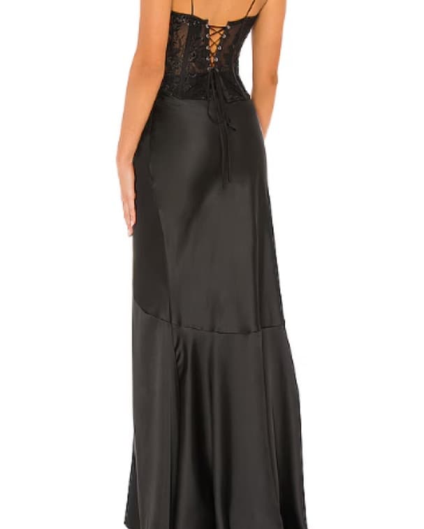 V Chapman calla lily Black Gown   - Image 2
