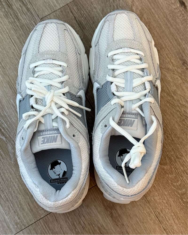 Nike Vomero 5 Grey And White Sneakers  - Image 3