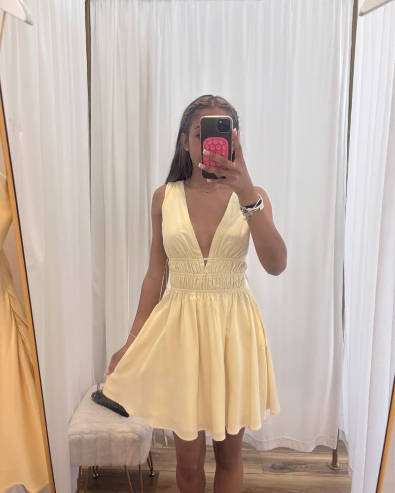 Bobbles and lace yellow mini dress - Image 3