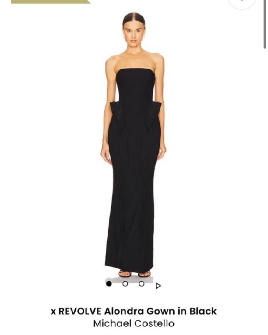 Elegant Black Strapless Gown - Image 1