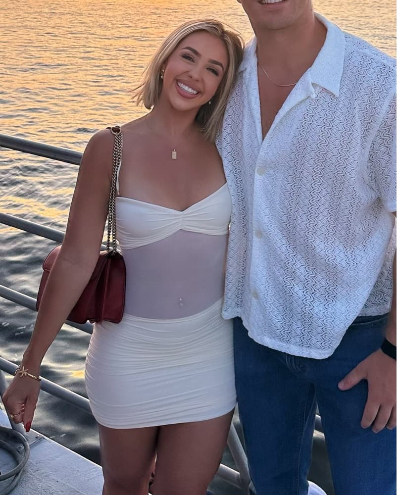Chic White Bodycon Dress - Image 2