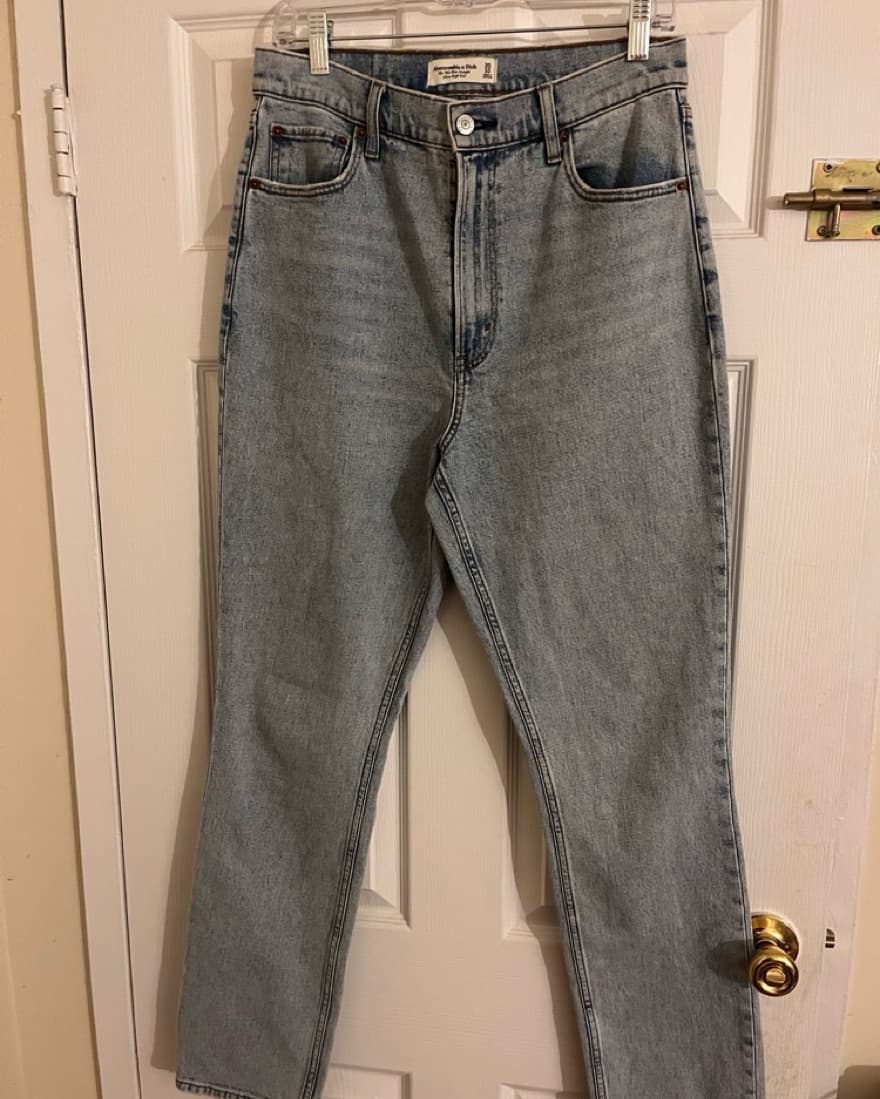 Abercrombie & Fitch 90s Slim Straight Jeans - Image 3