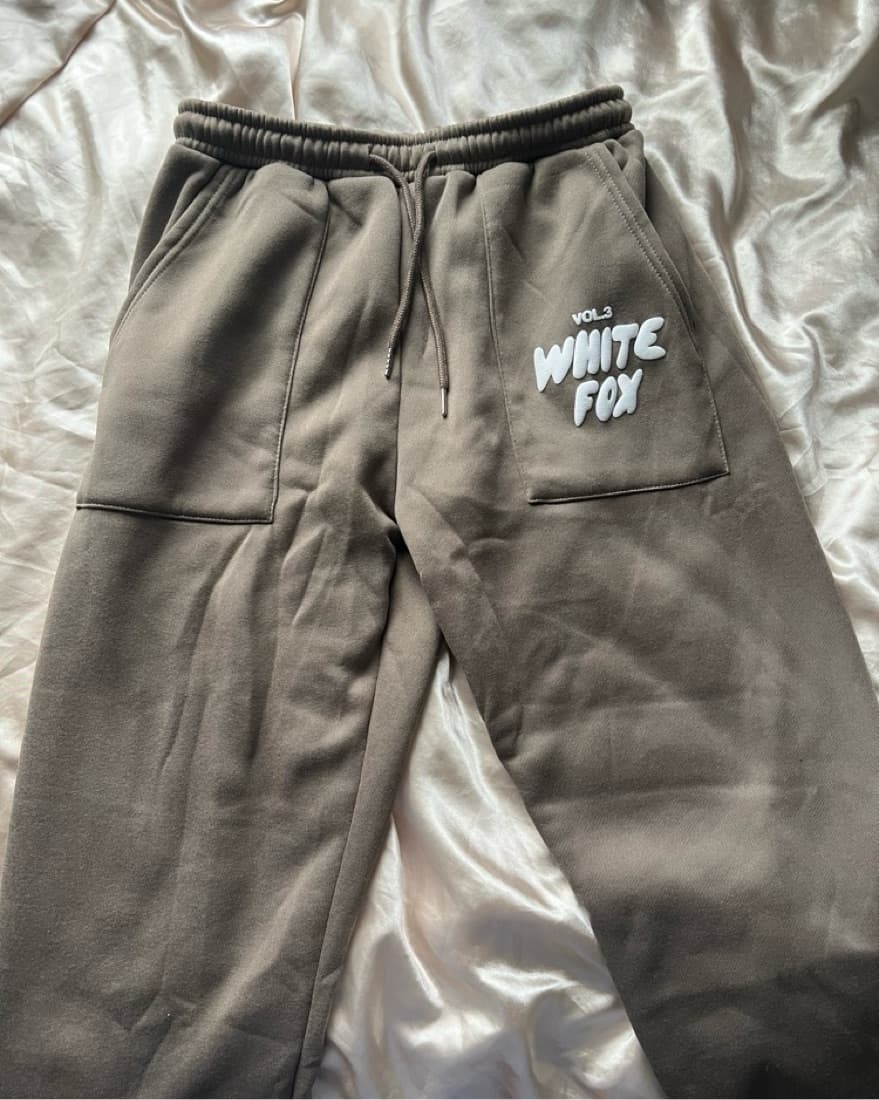 White Fox Hoodie + Sweats Set. S/M  - Image 6