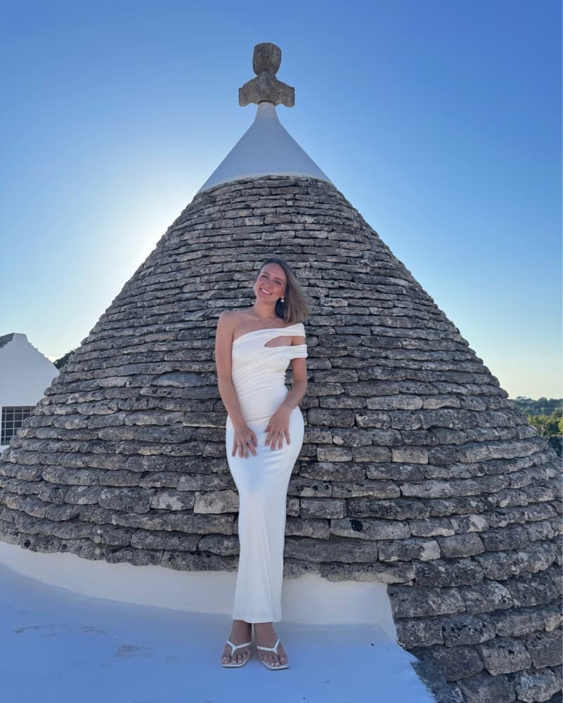 Elegant One Shoulder White Gown - Image 2