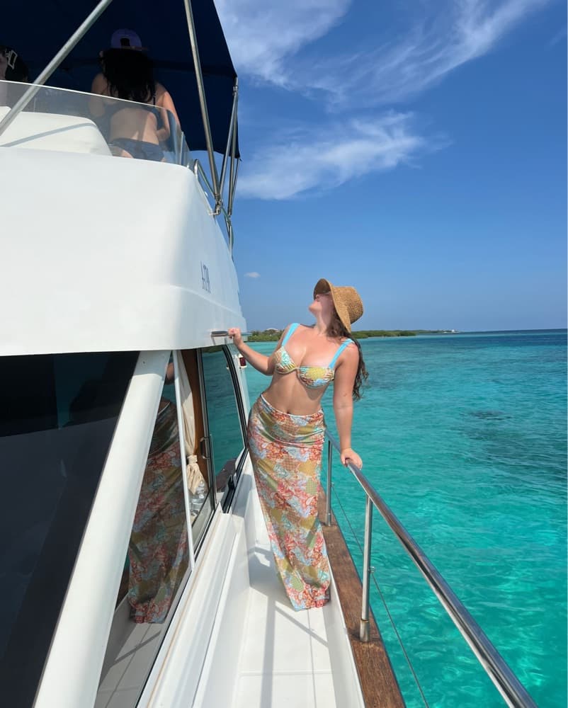 Three Piece Bikini And Skirt Set - Image 3