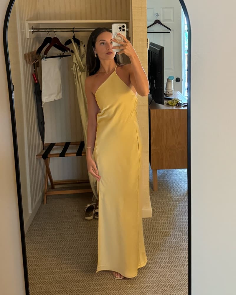 Backless Yellow Dress  - Image 4