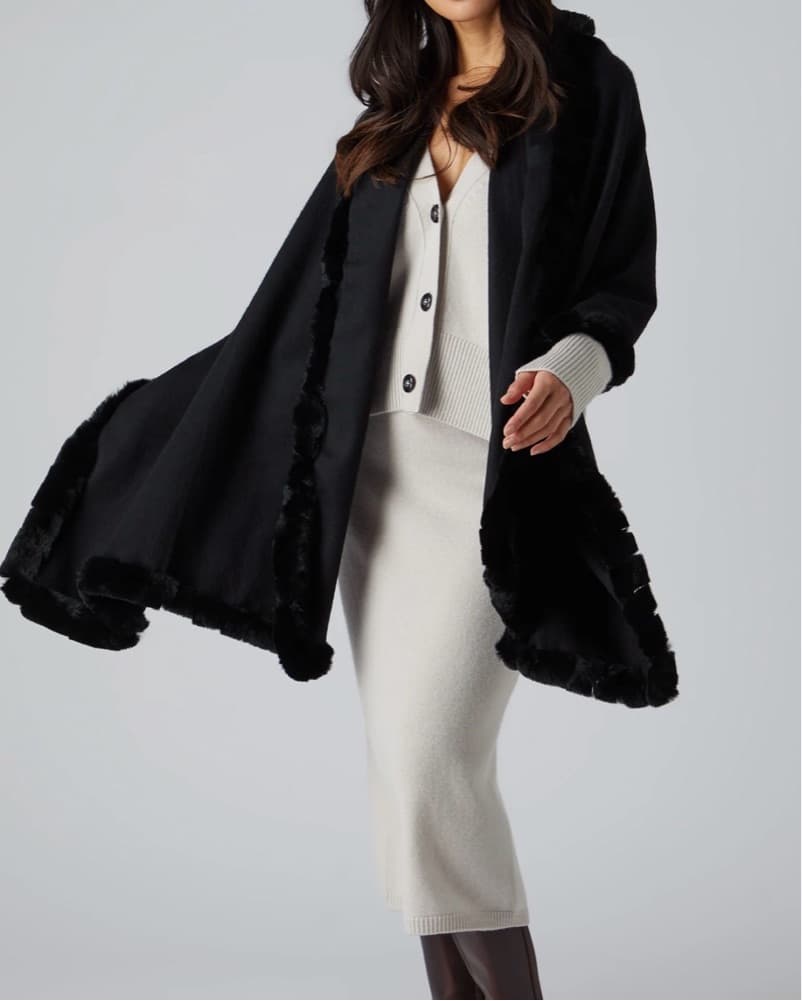 N Peal Black Cashmere And Fur Shawl - Image 1