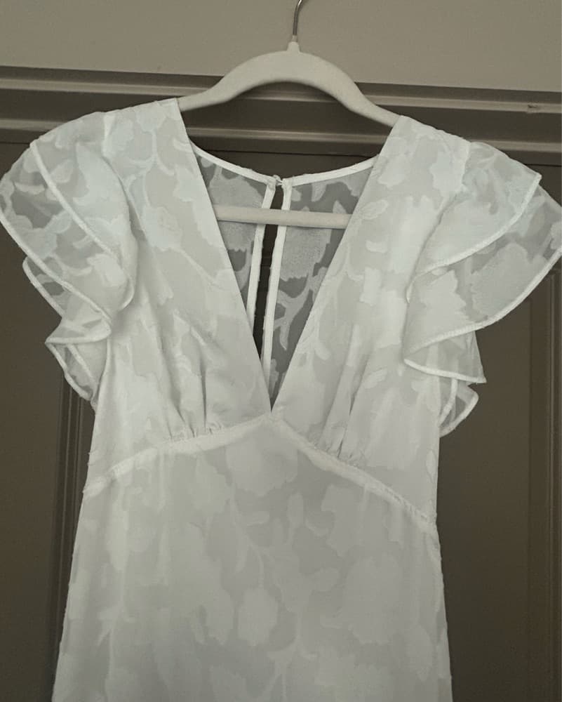 Flutter Sleeve White Floral Maxi - Image 6