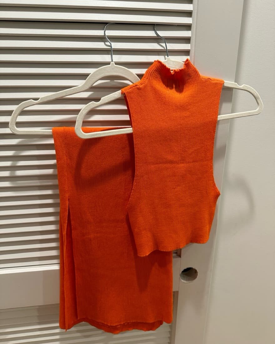 Orange Set - Image 6