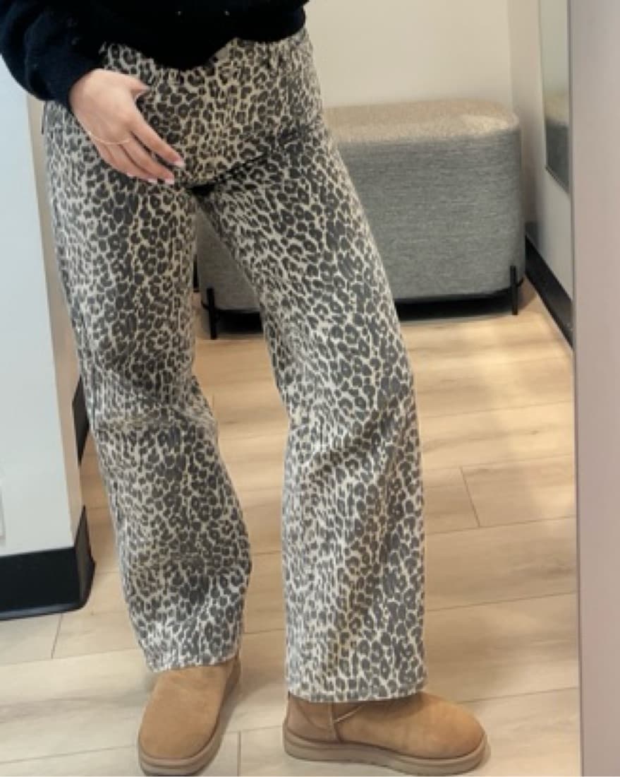 Cheetah Jeans - Image 4