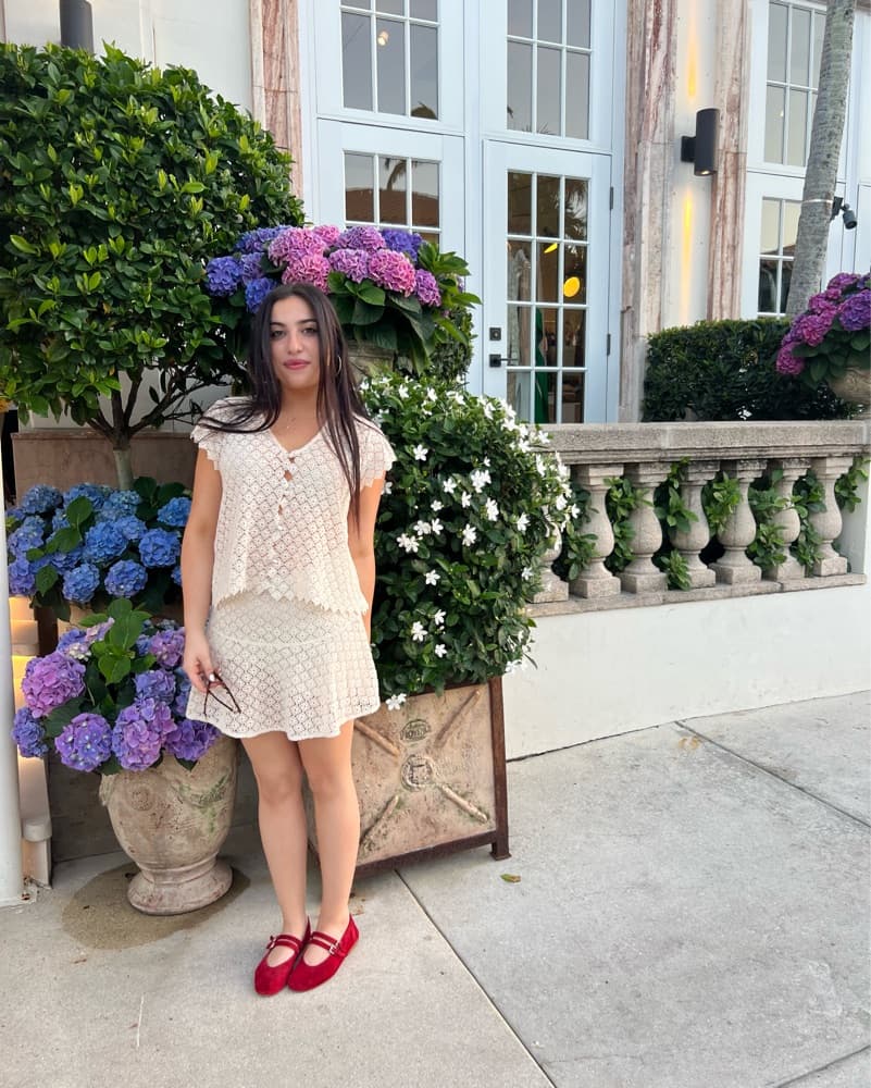 Lace Mini Skirt And Shirt Set  - Image 2