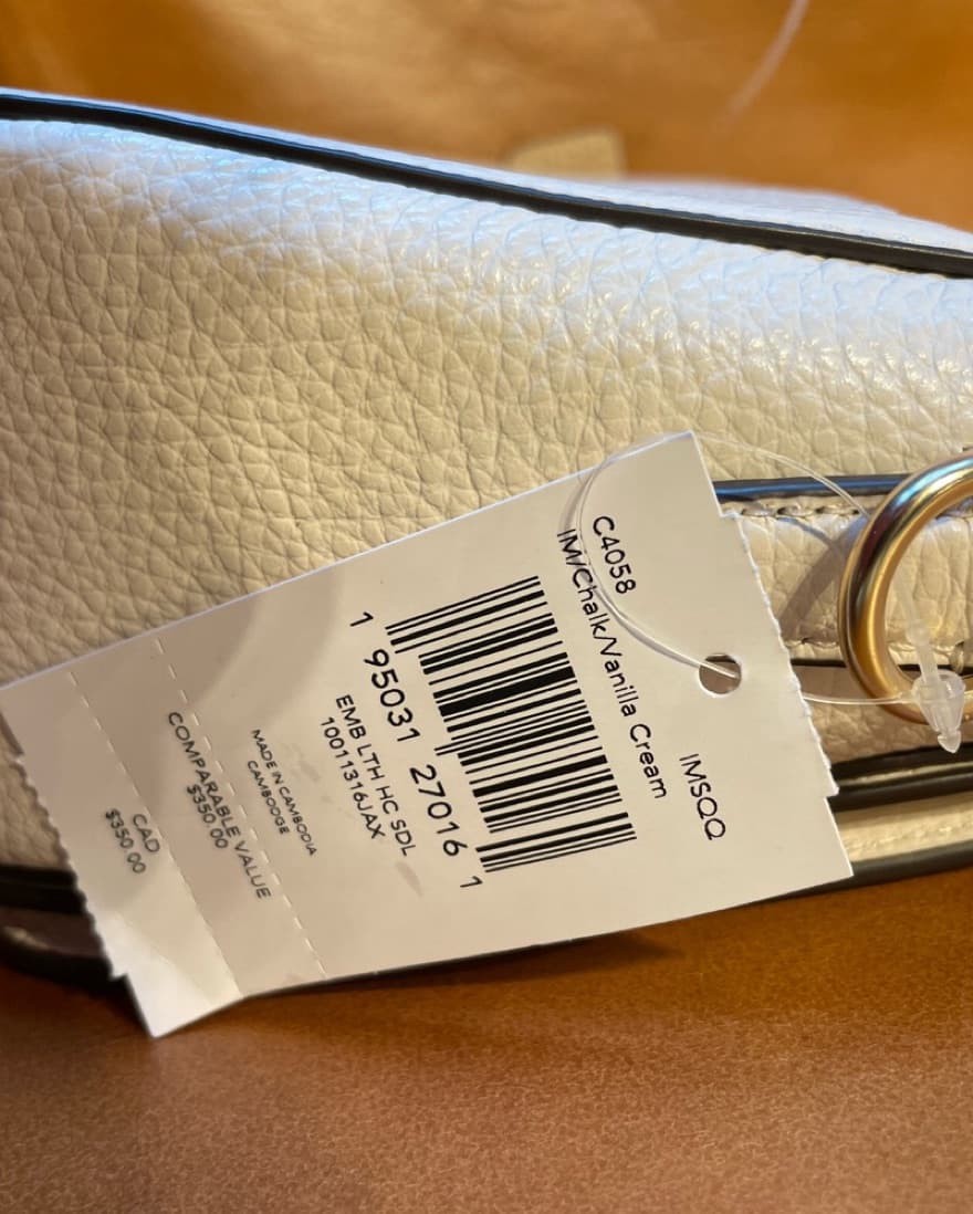 Chic White Leather Crossbody Bag - Image 6
