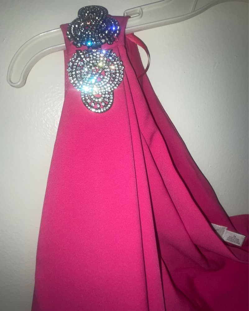 Glamorous Fuchsia One-Shoulder Gown - Image 2