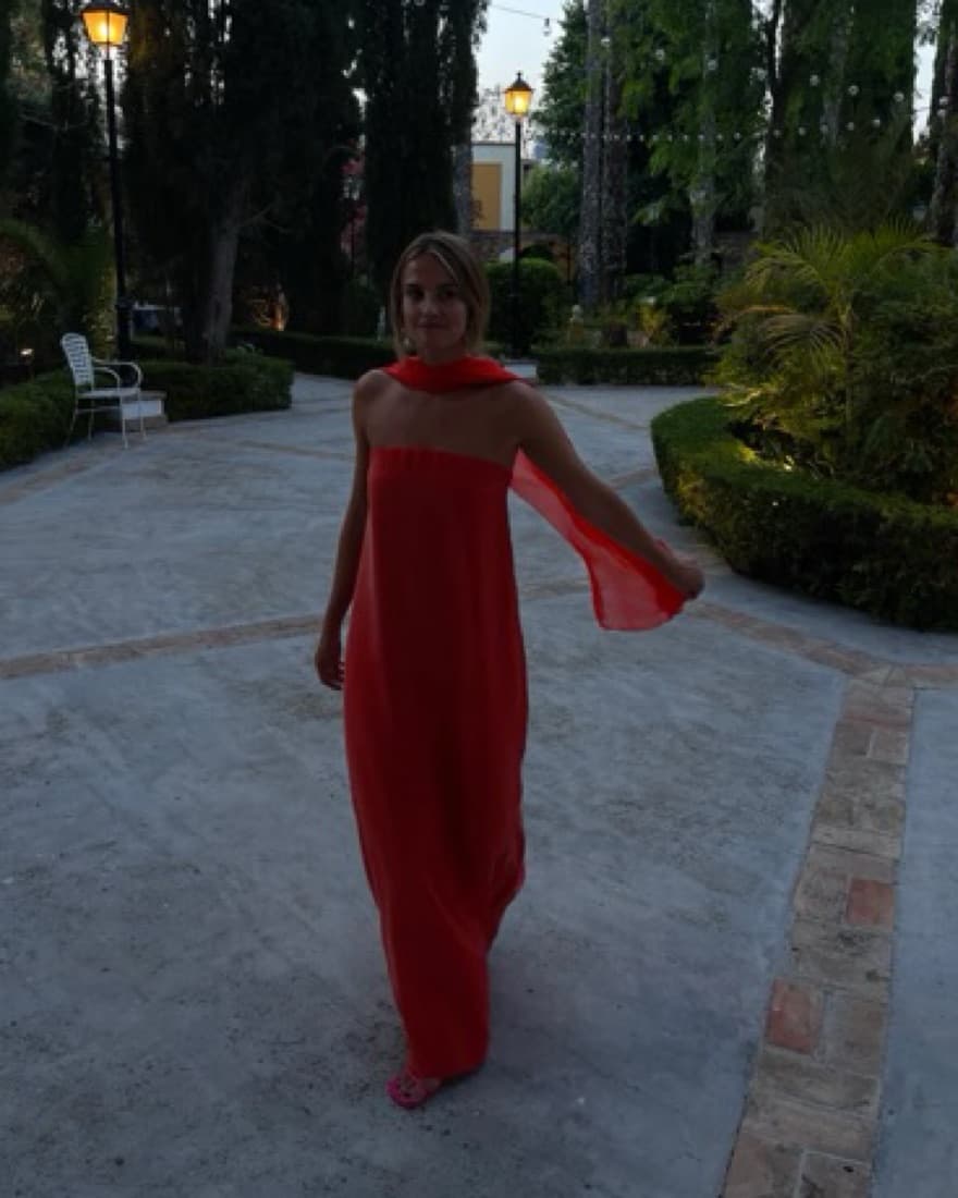 Cris Serra Janet Dress With Cape - Image 3