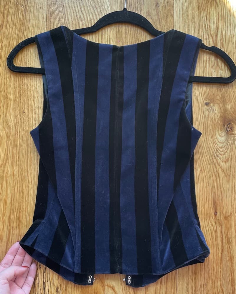 Gothic 90s bebe Velvet Hook & Eye Corset - Image 3