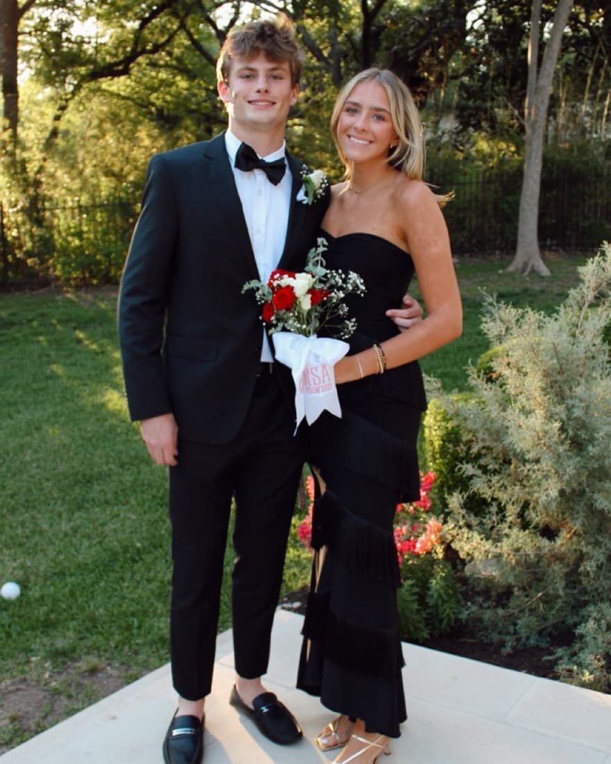 Elegant Black Dress with Pleated Detail - Image 3