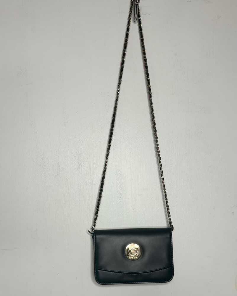 Sleek Bebe Black Crossbody Bag - Image 3