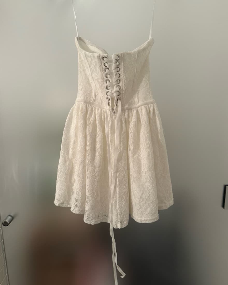 White Lace mini dress - Image 3