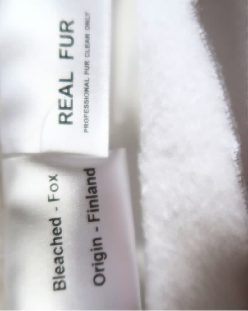 B MAXIMILIAN WHITE FOX FUR TIE SHAWL - Image 6