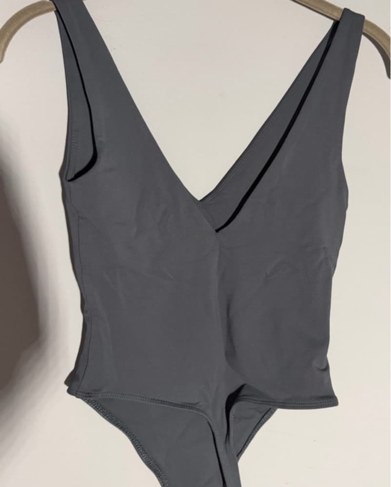 Babaton Grey V-Neck Bodysuit - Image 2