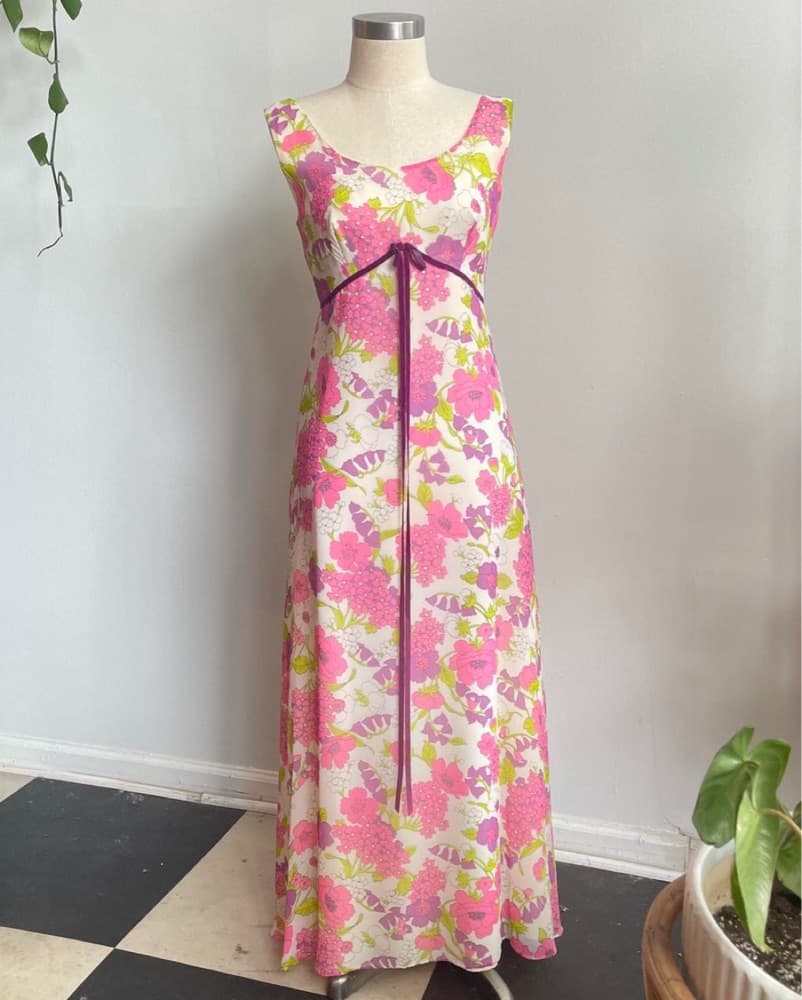 70’s Vintage Floral Groovy Dress Set - Image 1