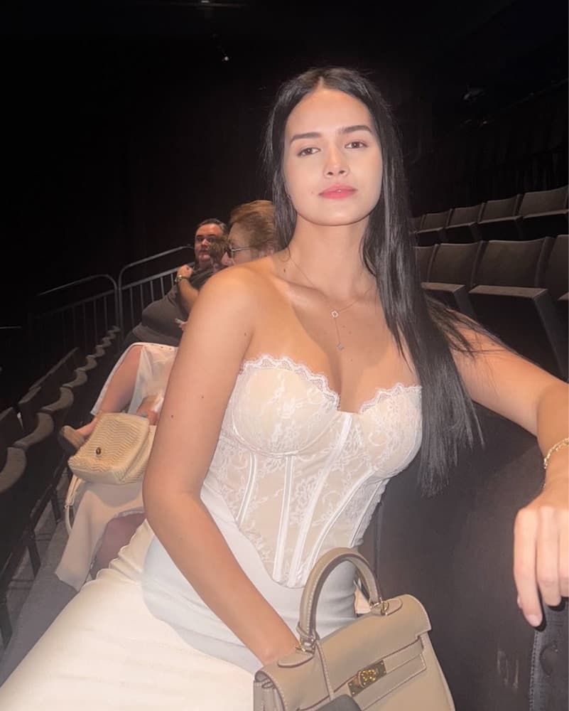 White/ Tan- ZipUp Lace Corset  - Image 1