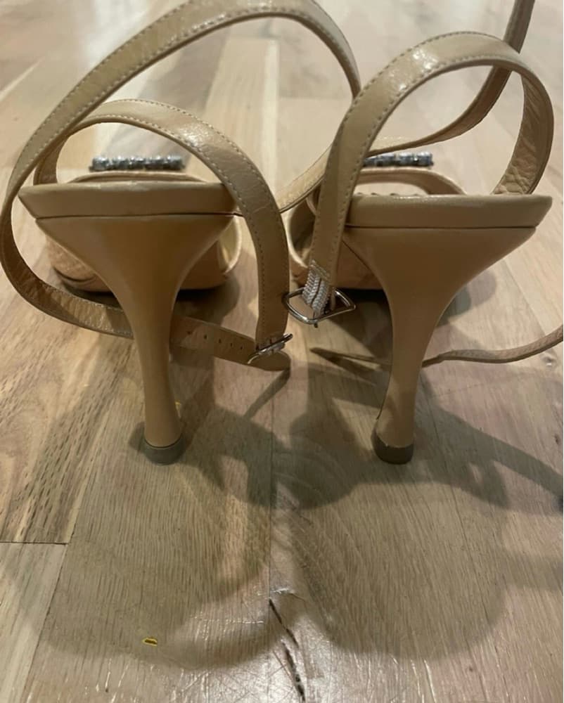 Raffia Manolo Blahnik Heels - Image 5