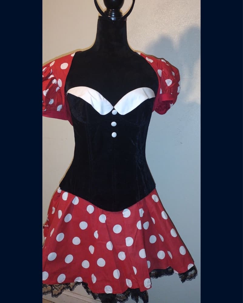 Vintage Minnie mouse - Image 1