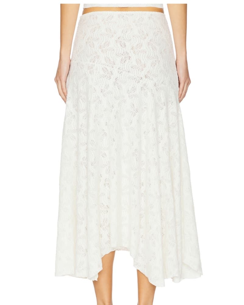 Lioness White Lace Set - Image 4