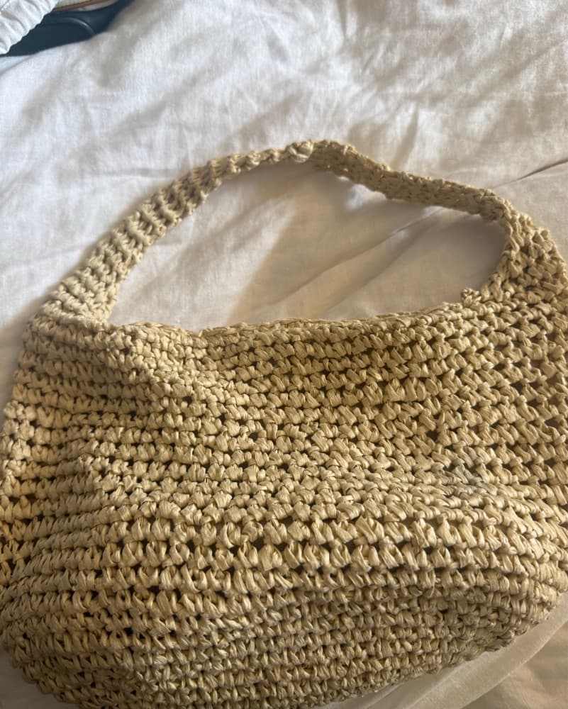 Woven Tan Vacation Bag - Image 3