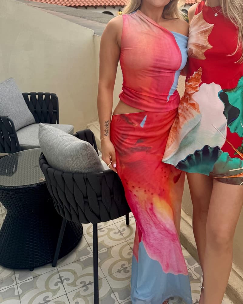 Vibrant Tropical Maxi Dress - Image 3