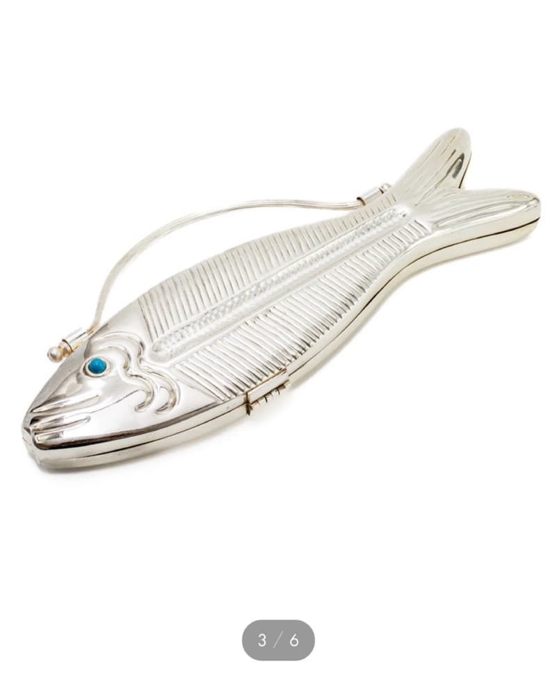 The Viral Vin Fish Handbag Silver - Image 1