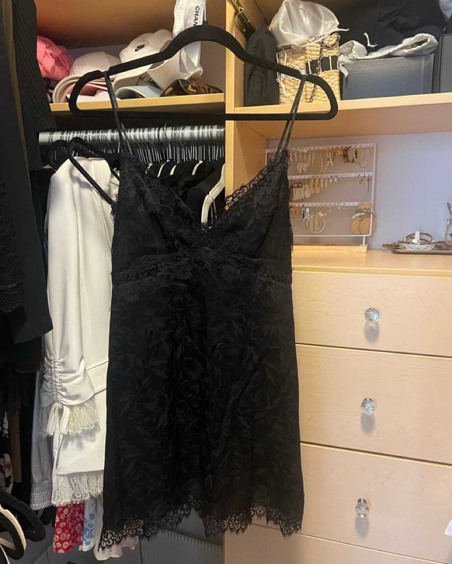 Alice + Olivia Zaira Lace Mini Dress - Image 5